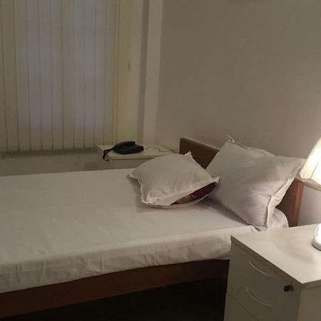 Park Banjara Guest House Hyderabad Esterno foto